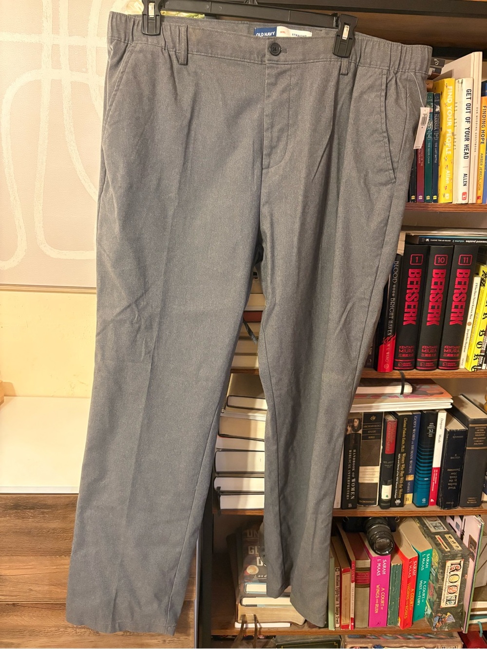 Old Navy Light Gray Men’s Dress Pants - Flat Front